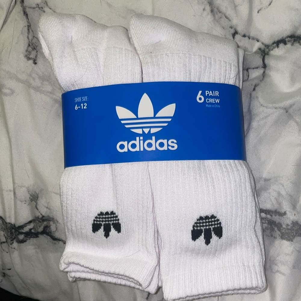 Adidas crew socks size 6-12 men’s